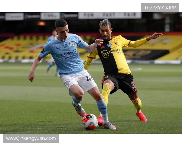 伯恩利与曼城激战正酣比分揭晓精彩瞬间回顾